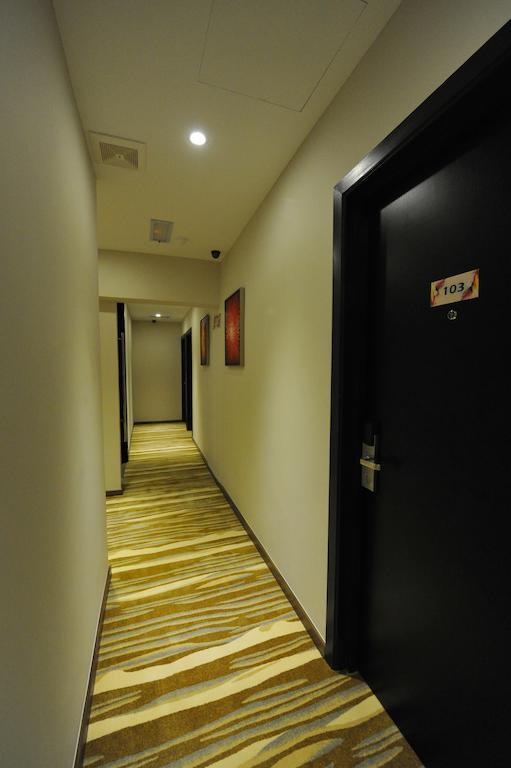 Milano Hotel Kluang Dış mekan fotoğraf