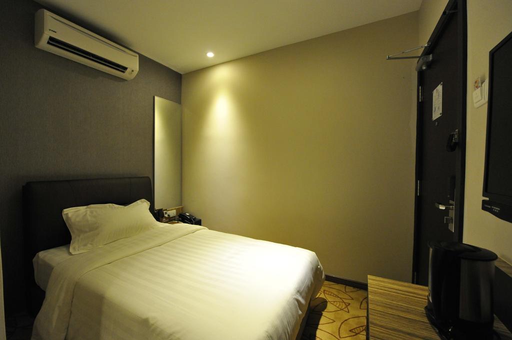 Milano Hotel Kluang Dış mekan fotoğraf